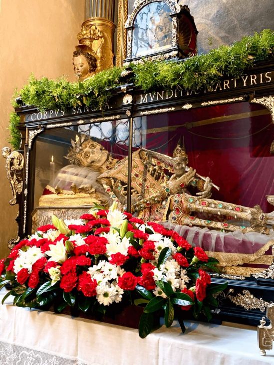 Die Gebeine der Heiligen Munditia in München
