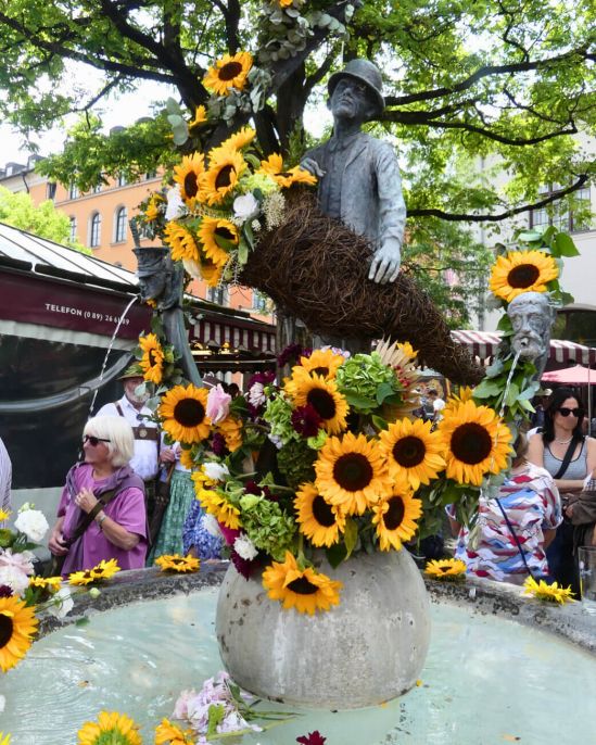 The Karl Valentin Fountain at the Viktualienmarkt in Munich
